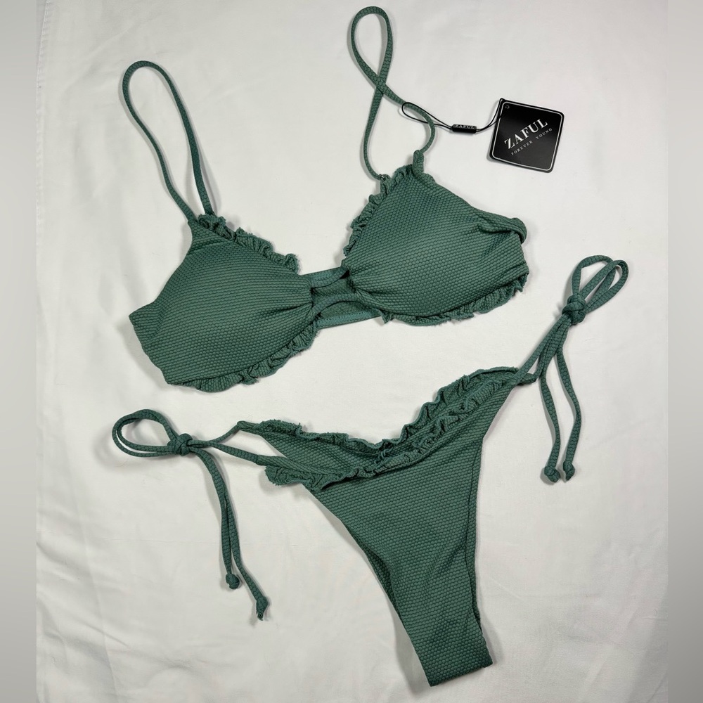 NWT Spaghetti Straps Adjustable Bikini Swimsuit, Frilled Tie
